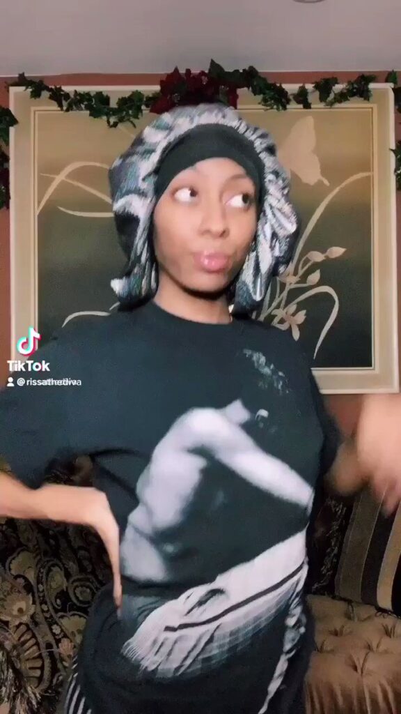 #BussItChallenge: Fenomena Viral yang Mengguncang TikTok dan Memunculkan Kontroversi
